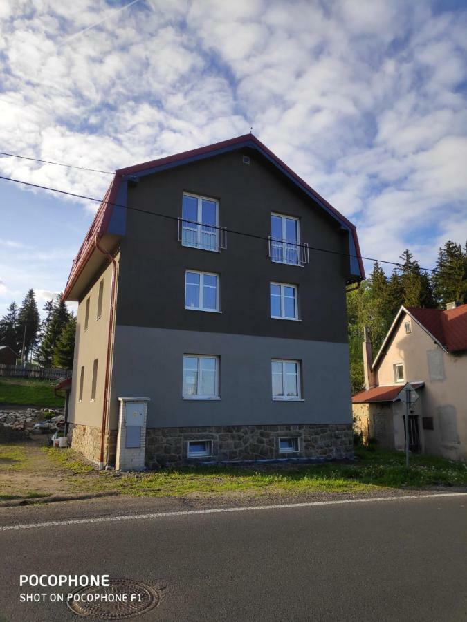 Apartman Raketa Pernink Εξωτερικό φωτογραφία